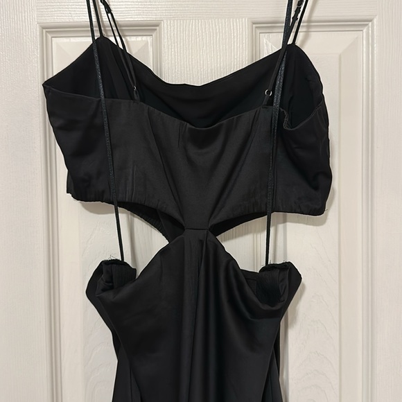Abercrombie Satin Cut Out Dress - Picture 4 of 4